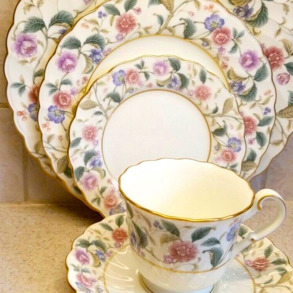 Noritake La Prada 4703 Bone China - Picture 1 of 3